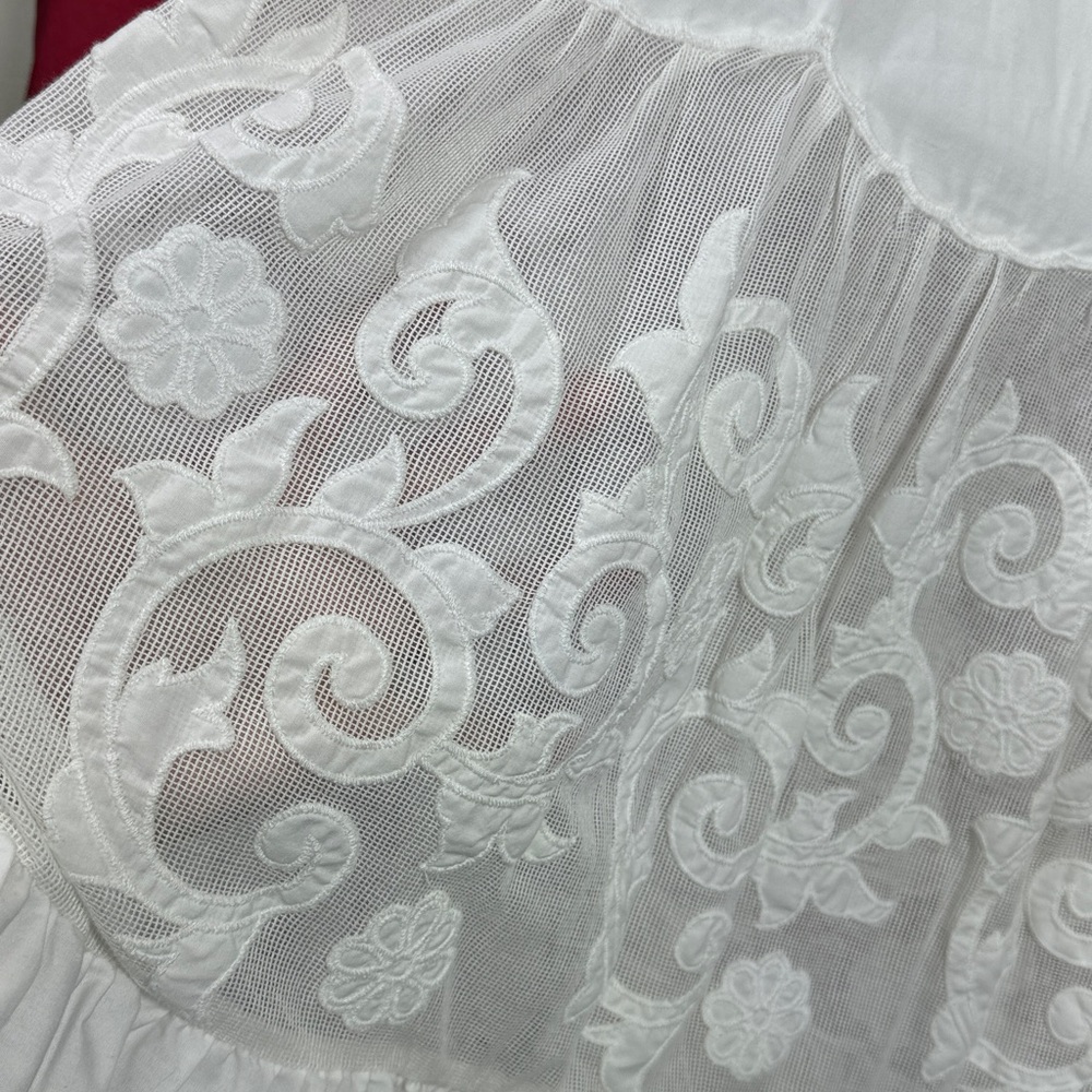 (N5) Abercrombie & Fitch
Vintage embroidered skirt with ruffles, long, size MP - Picture 4 of 16